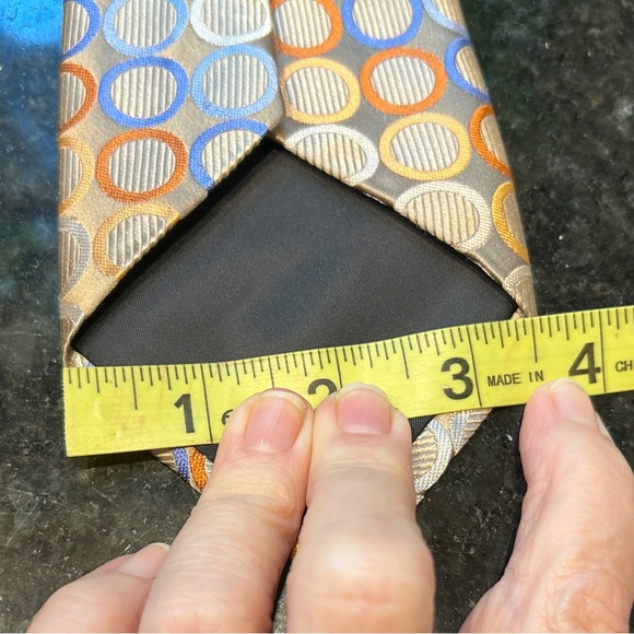 MICHAEL Michael Kors Silk Tie “L x 3.5”W Multicolored Geometric Design - Picture 5 of 6